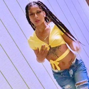 Meet your Posher, Aliya